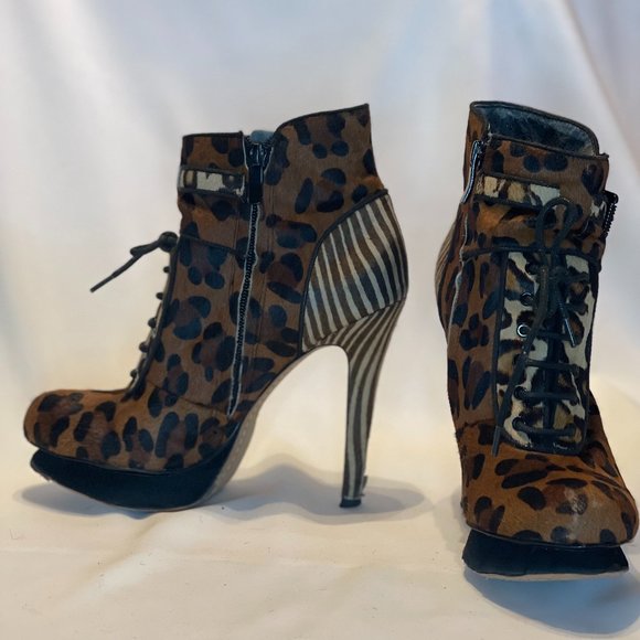 Super Sexy Sam Edelman leopard print booties - Picture 1 of 7
